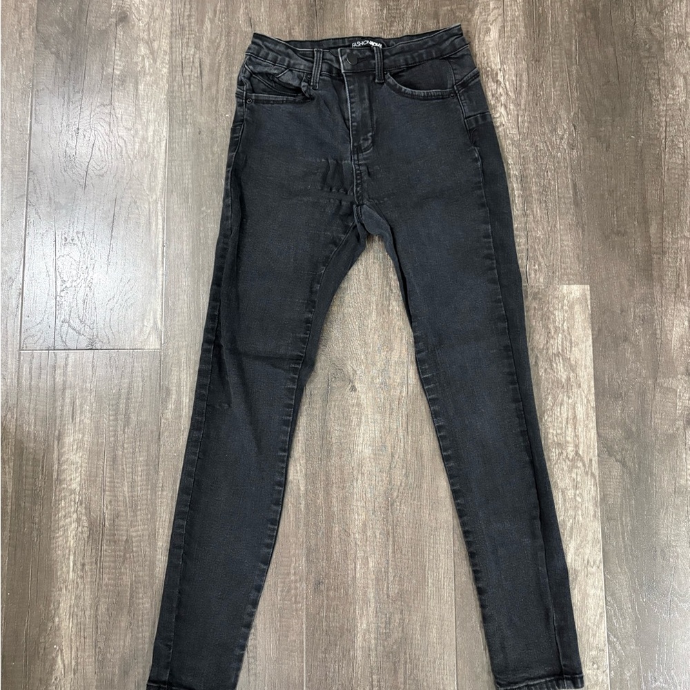 Womens black Fashion Nova skinny jeans size 3